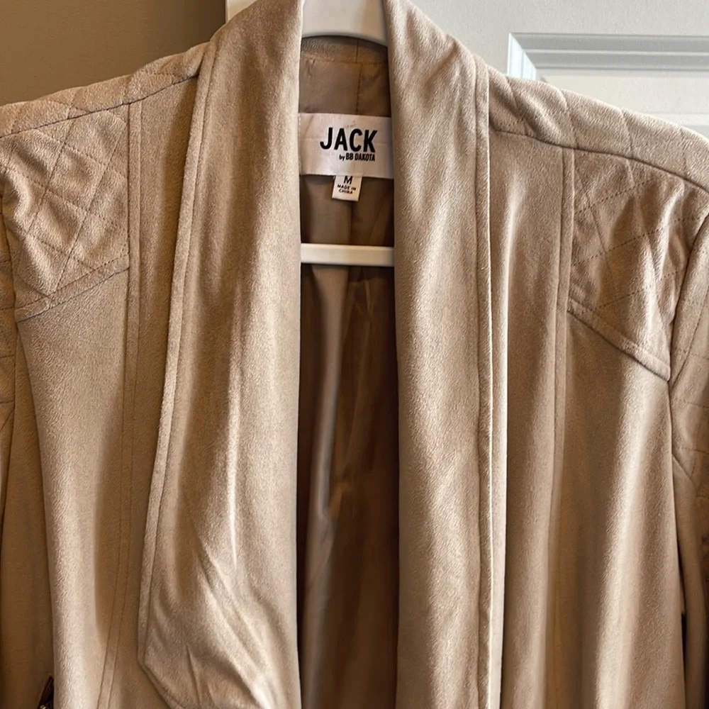 Jacket - Picture 3 of 6
